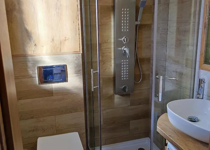 Semesterbostad Lesny Zakatek-domek Sosna Parchowo