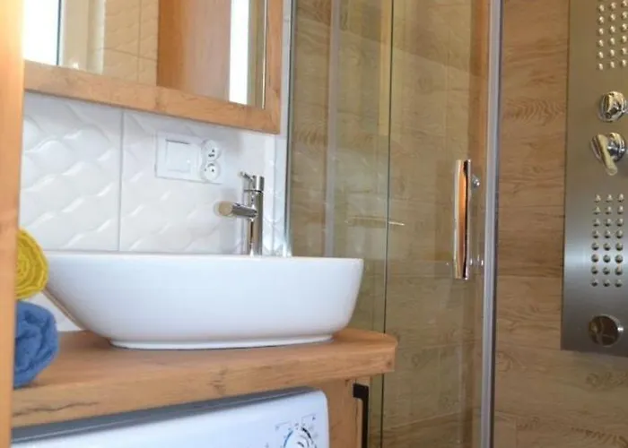 Lesny Zakatek-domek Sosna Semesterbostad Parchowo