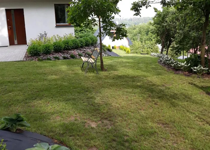 Semesterbostad Lesny Zakatek-domek Sosna